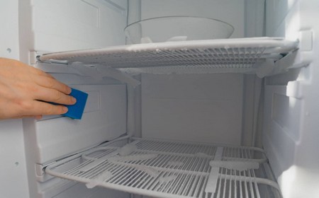 Намерзавет лёд в холодильнике LG