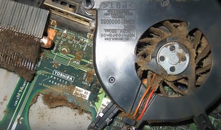 Греется ноутбук