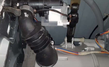 Замена амортизаторов в стиральной машине LG