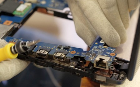 Замена разъема на моноблоке LG