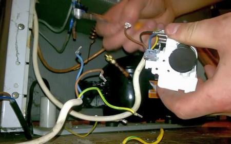 Замена реле холодильника